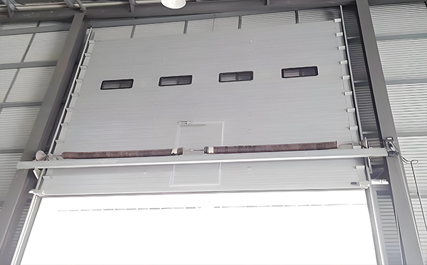 乾县工业滑升门