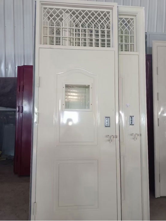 乾县学校教室门